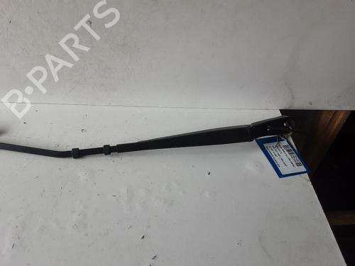 Front windshield wiper arm PEUGEOT 5008 II (MC_, MJ_, MR_, M4_) 1.5 BlueHDi 130 (MCYHZJ, MCYHZR, MCYHZX) | BP20278324C143 