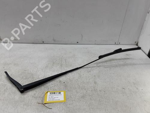 Used Front windshield wiper arm Front windshield wiper arm RENAULT CLIO V (B7_) 1.5 Blue dCi 100 (B7AD) (101 hp) 36093999 36093999