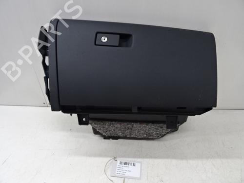 Used Glove box Glove box 39056312 39056312