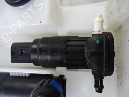 washer-pump-audi-q3-8ub-8ug-2011-2012-2013-2014-2015-2016-2017-2018-2019-2020-39053029 main image