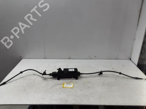 Used Hand brake Hand brake MERCEDES-BENZ V-CLASS (W447) V 220 CDI / d (447.811, 447.813, 447.815) (163 hp) 39712769 39712769