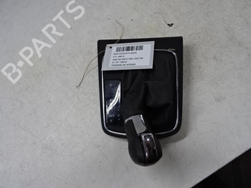 Used Shift knob Shift knob 39056813 39056813