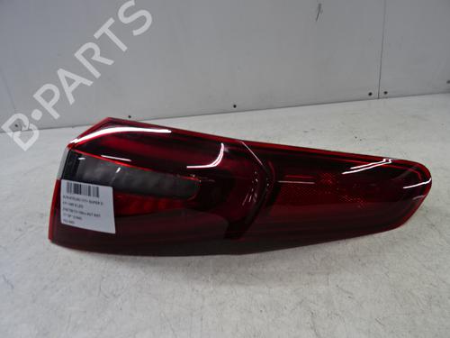 right-taillight-alfa-romeo-stelvio-949_-2016-39051116 main image