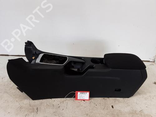 Mittelkonsole PEUGEOT 308 II (LB_, LP_, LW_, LH_, L3_) 1.6 HDi (92 hp) 32248333