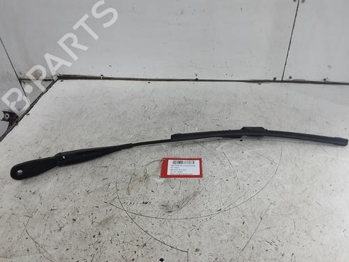 front-windshield-wiper-arm-dacia-duster-pym_-pyn_-2023-32629494 main image