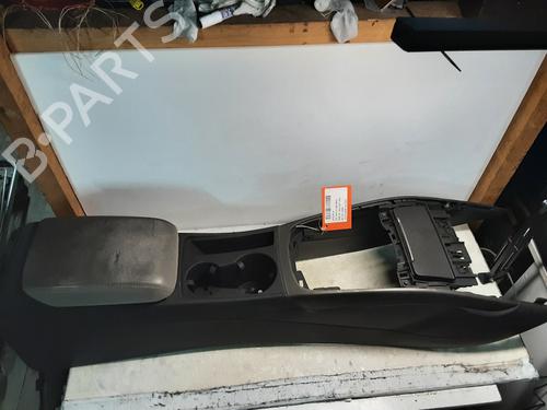 Used Middle console AUDI A5 (8T3) 2.7 TDI (163 hp) 23984102