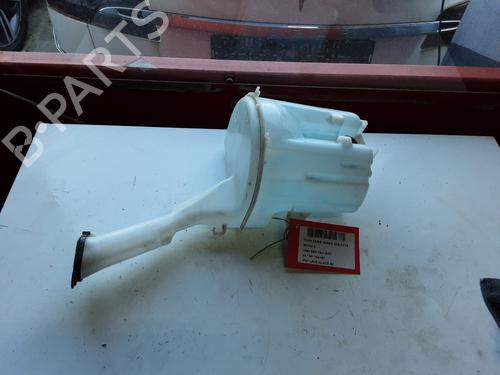 Used Windscreen washer tank TOYOTA YARIS VERSO (_P2_) 1.4 D-4D (NLP20_, NLP22_) (75 hp) 20283245