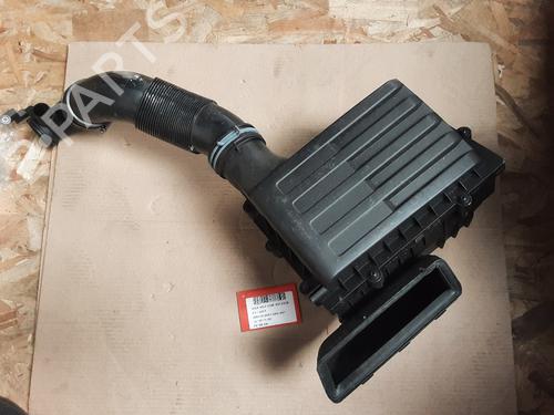 Used Air filter box VW GOLF VII (5G1, BQ1, BE1, BE2) 2.0 GTI (220 hp) 28383435