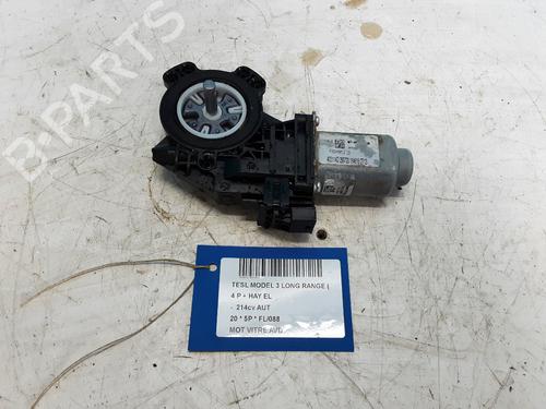 Used Right front window motor TESLA MODEL 3 (5YJ3) EV AWD (351 hp) 32245494