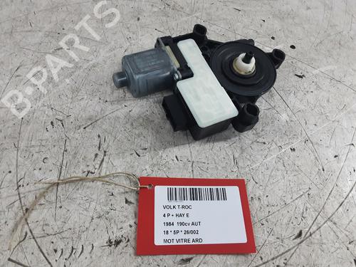 Used Right rear window motor Right rear window motor VW T-ROC (A11, D11) 2.0 TSI 4motion (190 hp) 32224809 32224809