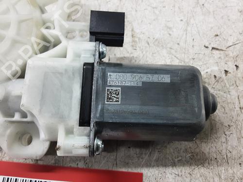 Right front window motor MERCEDES-BENZ A-CLASS (W177) A 200 d (177.012) | BP39059318E20 - Image 2