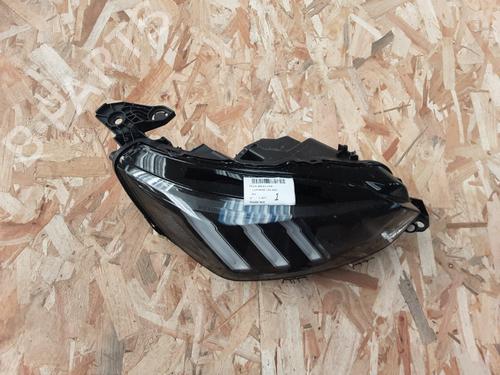 Used Right headlight PEUGEOT 208 II (UB_, UP_, UW_, UJ_) 1.5 BlueHDI 100 (102 hp) 28604017