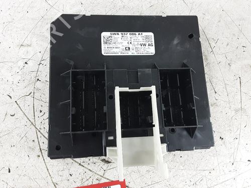 Fuse box VW GOLF VIII (CD1, DA1) 1.4 GTE Plug-in Hybrid | BP33951624E1 - Image 3
