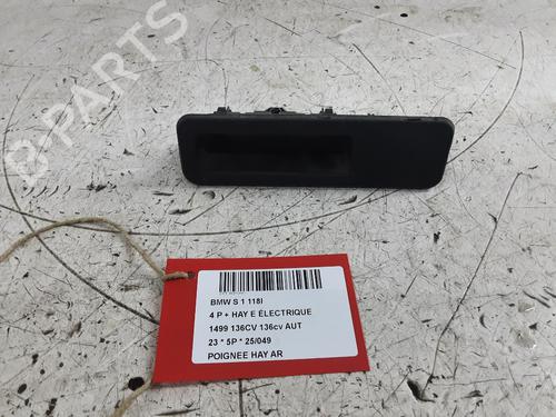 Used Tailgate handle BMW 1 (F40) 118 i (136 hp) 31936678
