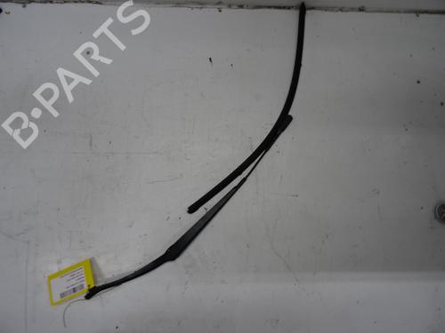Used Front windshield wiper arm MERCEDES-BENZ CLA Coupe (C117) CLA 200 CDI / d (117.308) (136 hp) 20272507