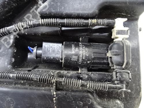 Used Washer pump Washer pump 39053073 39053073