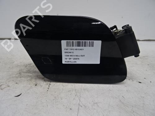 fuel-flap-fiat-tipo-hatchback-356_-357_-2016-39055659 main image