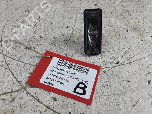 Used Other PEUGEOT 2008 II (UD_, US_, UY_, UJ_, UR_, UC_) e-2008 (UKZKWZ) (156 hp) 31604875