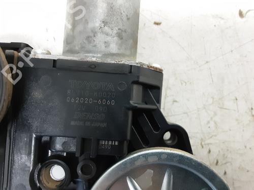 Right front window motor TOYOTA YARIS (_P21_, _PA1_, _PH1_) 1.5 Hybrid (MXPH11) | BP32243308E20