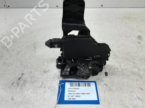 Venstre bak lås VW PASSAT B5.5 (3B3) 1.9 TDI (101 hp) 20277721