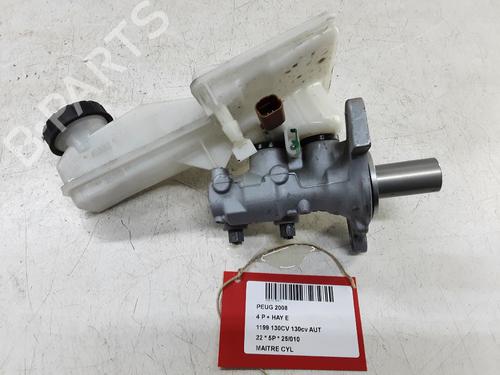 Used Brake master cylinder PEUGEOT 2008 II (UD_, US_, UY_, UJ_, UR_, UC_) 1.2 PureTech 130 (USHNS, URHNS) (130 hp) 23644487