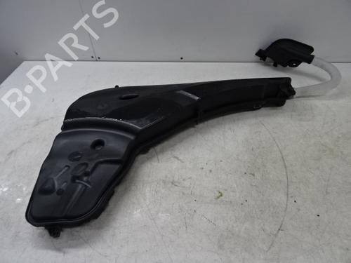 Used Windscreen washer tank Windscreen washer tank BMW X5 (G05, F95) xDrive 45 e Plug-in-Hybrid (286 hp) 39053642 39053642