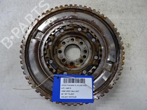 Volante motor HYUNDAI TUCSON (TL, TLE) 1.6 CRDi (136 hp) 32243100