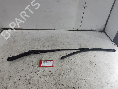 Used Front windshield wiper arm BMW X2 (F39) xDrive 25 e Plug-in-Hybrid (220 hp) 32184612