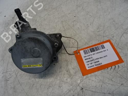 Used Vacuum pump KIA CEE'D Sportswagon (JD) 1.4 CRDi 90 (90 hp) 20275464