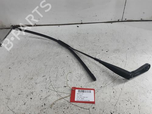 Used Front windshield wiper arm BMW 1 (F40) 118 i (136 hp) 31936642