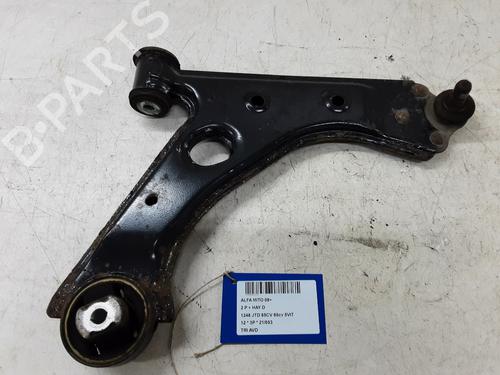 Used Right front suspension arm Right front suspension arm 39052583 39052583