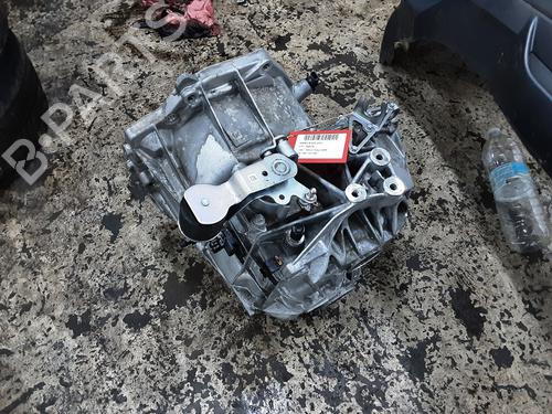Used Gearbox MERCEDES-BENZ B-CLASS Sports Tourer (W247) B 180 d (247.003) (116 hp) 32249019