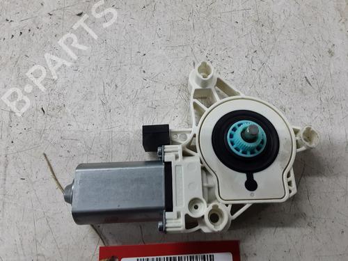 Right front window motor VW TIGUAN (CT1) 1.5 eTSI | BP31708471E20 - Image 2