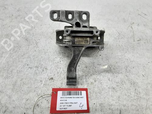 Used Engine mount SKODA SUPERB IV (NZ3) 2.0 TDi (150 hp) 28604139