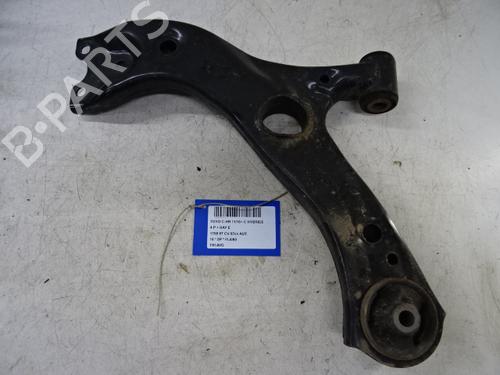 Used Left front suspension arm TOYOTA C-HR (_X1_) 1.8 Hybrid (ZYX10_, ZYX11_) (98 hp) 32629157