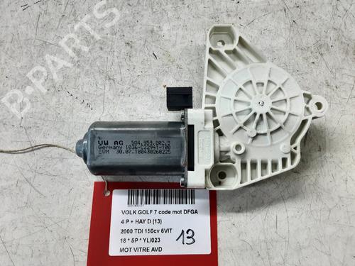 Used Right front window motor Right front window motor VW GOLF VII (5G1, BQ1, BE1, BE2) 2.0 TDI (150 hp) 39059262 39059262