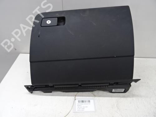 Used Glove box Glove box 39056324 39056324