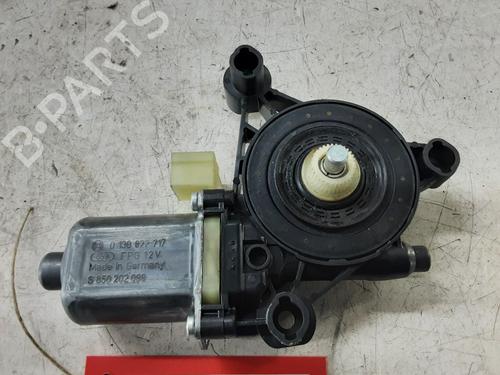 Used Left front window motor Left front window motor VW GOLF VII Variant (BA5, BV5) 1.6 TDI (90 hp) 28516408 28516408