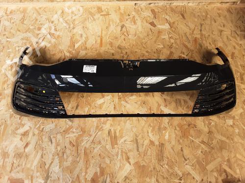 Used Front bumper VW GOLF VIII (CD1, DA1) 2.0 TDI (116 hp) 25714073