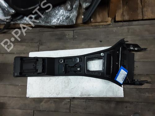 Used Middle console Middle console VW GOLF VII (5G1, BQ1, BE1, BE2) 2.0 TDI 4motion (150 hp) 23503701 23503701