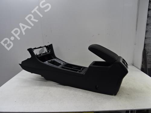 Used Middle console Middle console 39056090 39056090