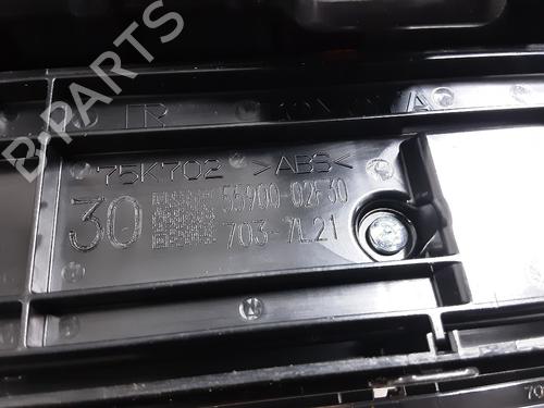 Climate control TOYOTA COROLLA Saloon (_E21_) 1.8 VVTi Hybrid (ZWE211, MZEA12) | BP31823240I5