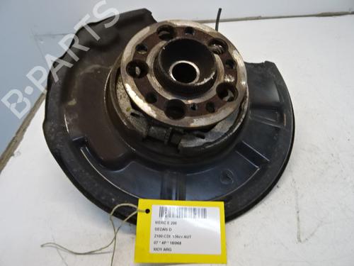 Used Left rear steering knuckle MERCEDES-BENZ E-CLASS (W211) E 200 CDI (211.007) (136 hp) 20272438