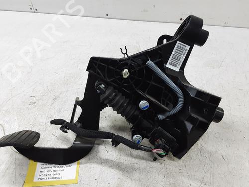 Clutch pedal RENAULT TRAFIC III Van (FG_) 2.0 dCi 110 (FGMW) | BP37176572I13 - Image 2