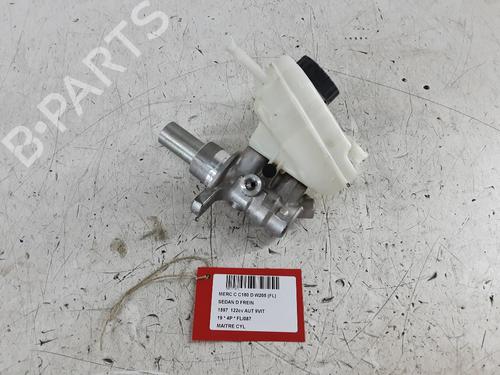 Used Brake master cylinder Brake master cylinder MERCEDES-BENZ C-CLASS (W205) C 180 d (205.000) (122 hp) 32248287 32248287