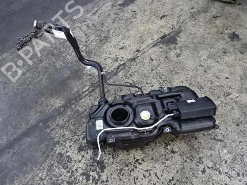 Benzintank Benzintank 39063358 39063358