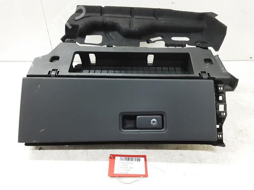 Used Glove box Glove box PORSCHE TAYCAN (Y1A) Electric (Y1AAA1, Y1AAI1) (408 hp) 32382763 32382763
