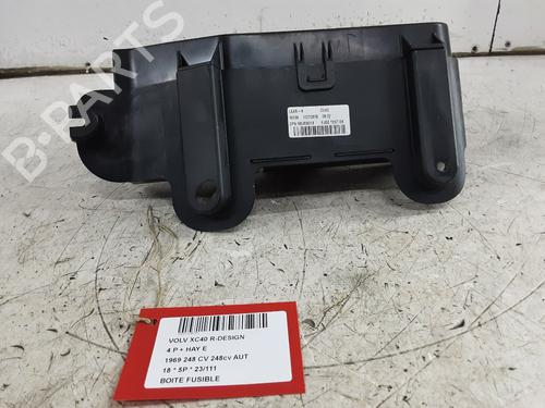 Fuse box VOLVO XC40 (536) T5 AWD | BP33199453E1 - Image 4