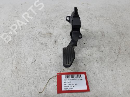 Pedal Pedal TOYOTA YARIS (_P13_) 1.5 Hybrid (NHP130_) (101 hp) 33872291 33872291
