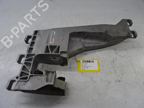 gearbox-mount-jaguar-f-pace-x761-2015-39051019 main image